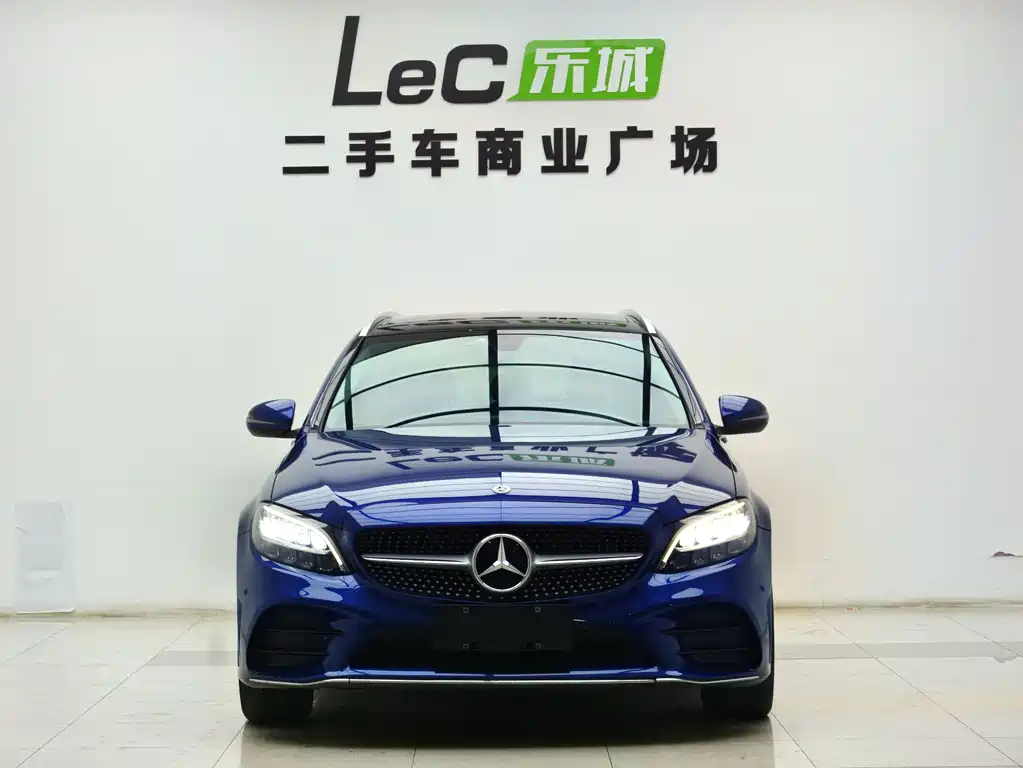 Mercedes-Benz C-Class 2020