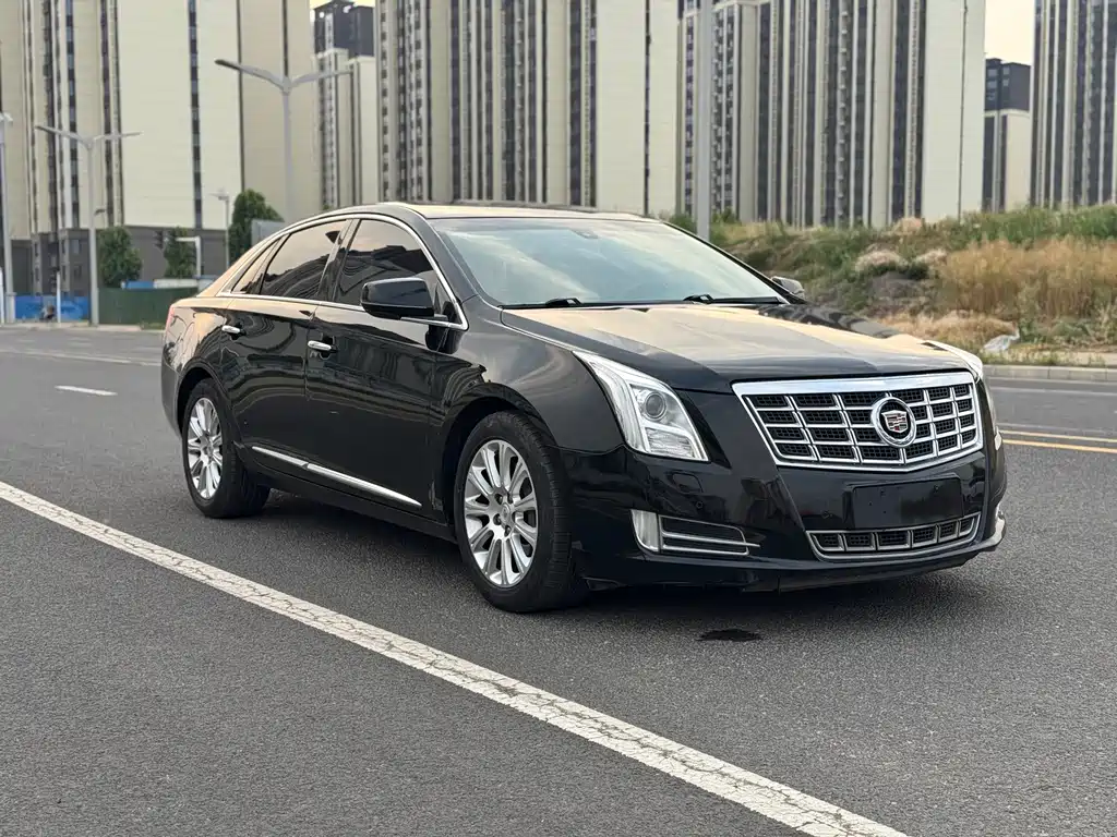 Cadillac XTS 2015 — фото 3
