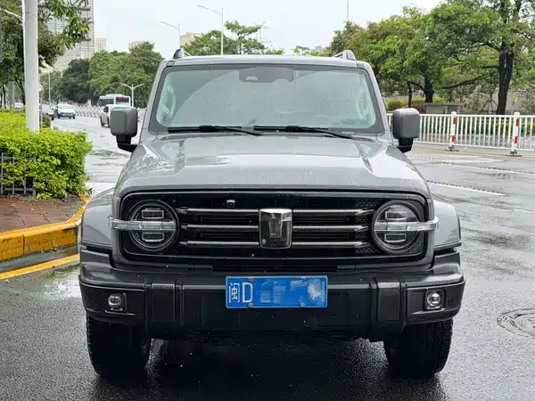 Tank 300 2022