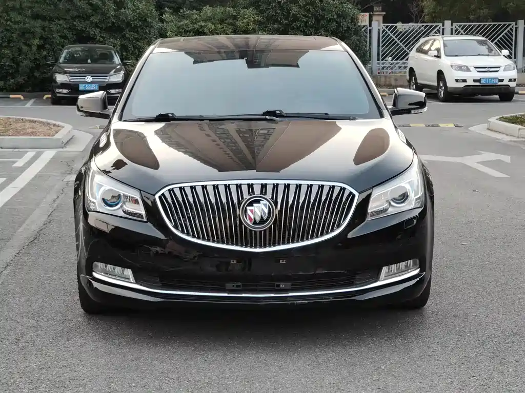 Buick LaCrosse 2015 — фото 2