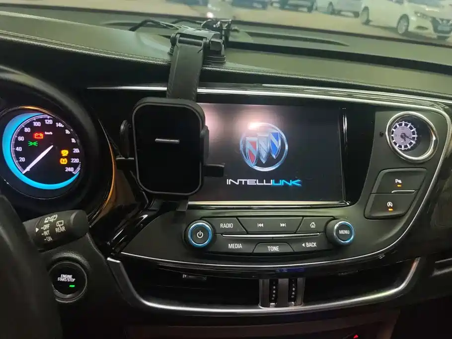 Buick Envision Plus 2016 — фото 13