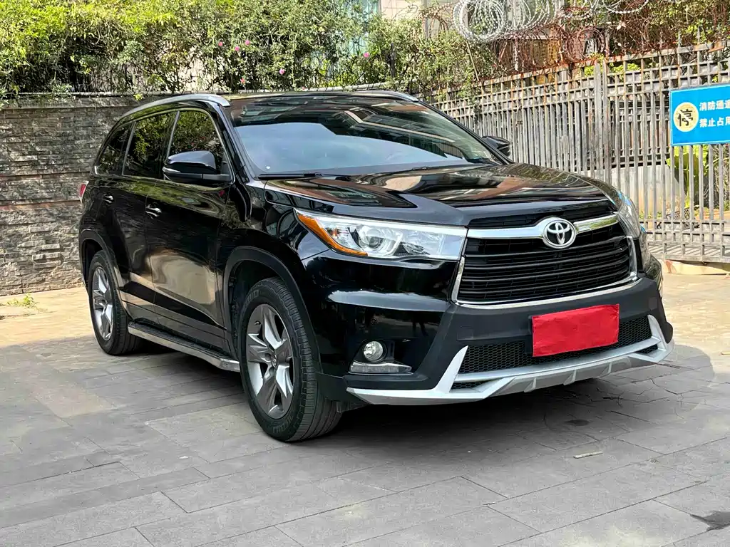 Toyota Highlander 2017 — фото 3