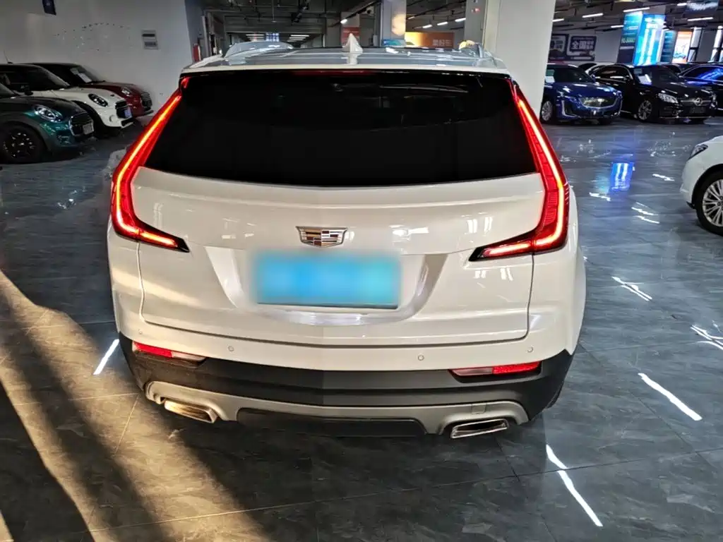 Cadillac XT4 2020 — фото 6