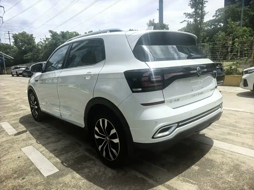 Volkswagen Tacqua 2021