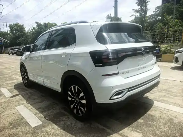Volkswagen Tacqua 2021
