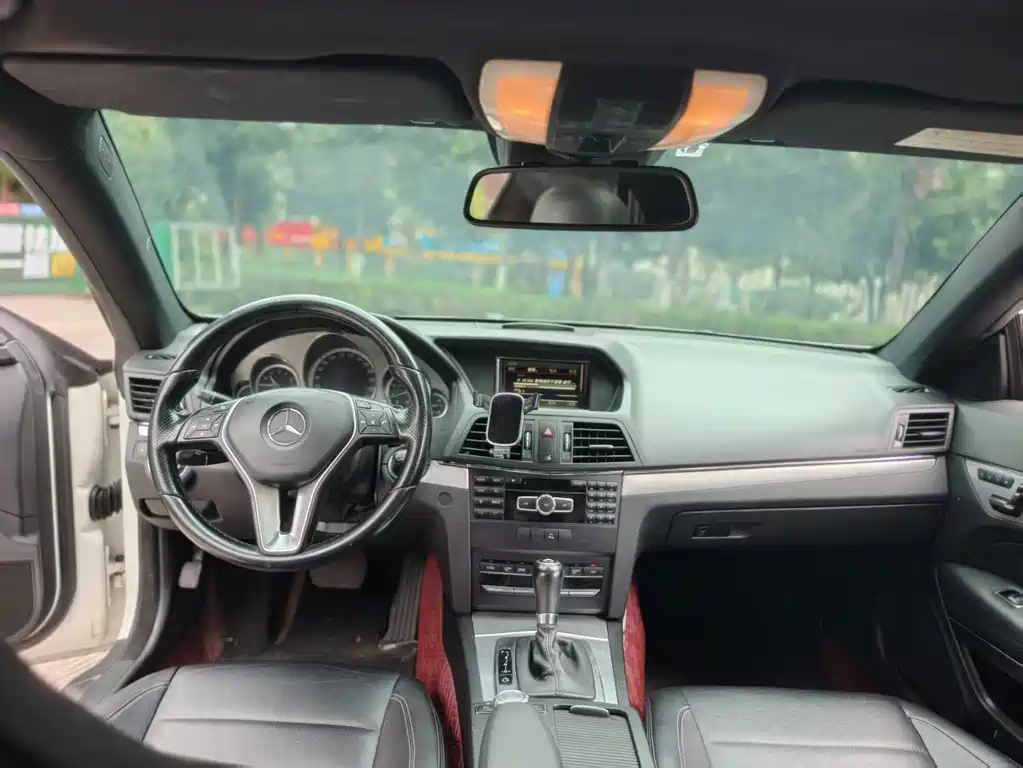 Mercedes-Benz E-Class 2013