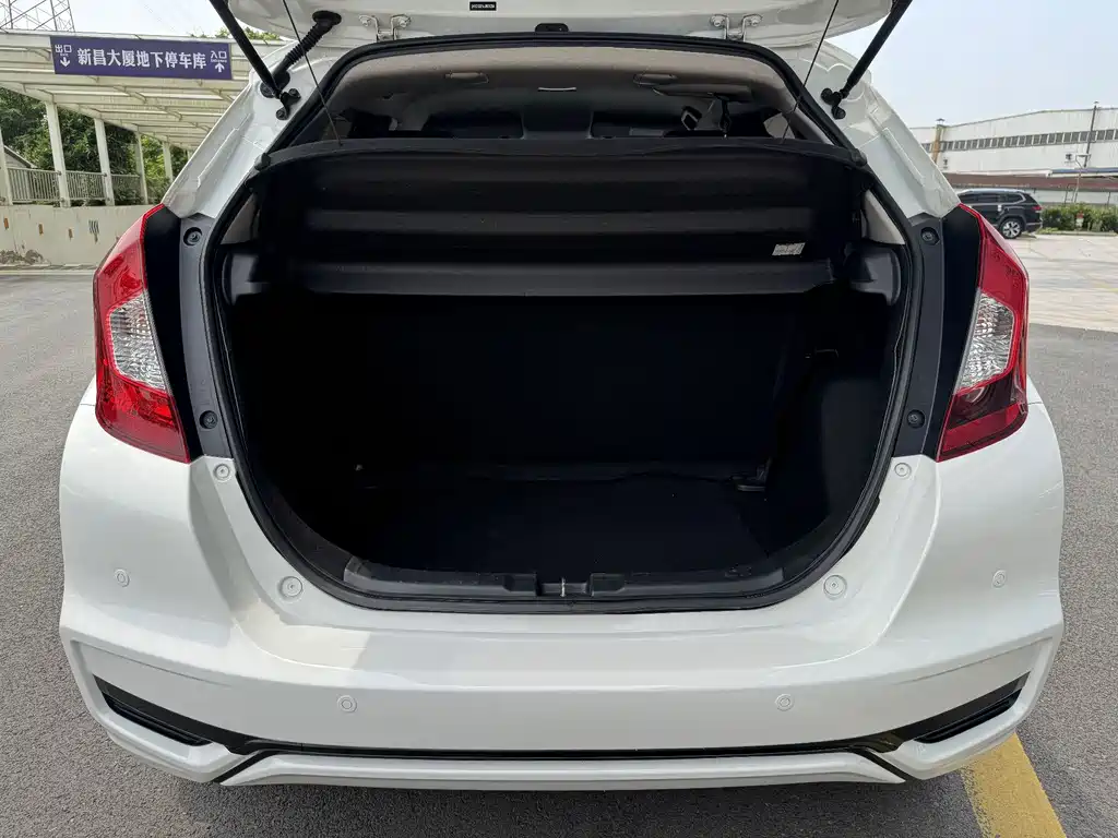 Honda Fit 2018 — фото 16