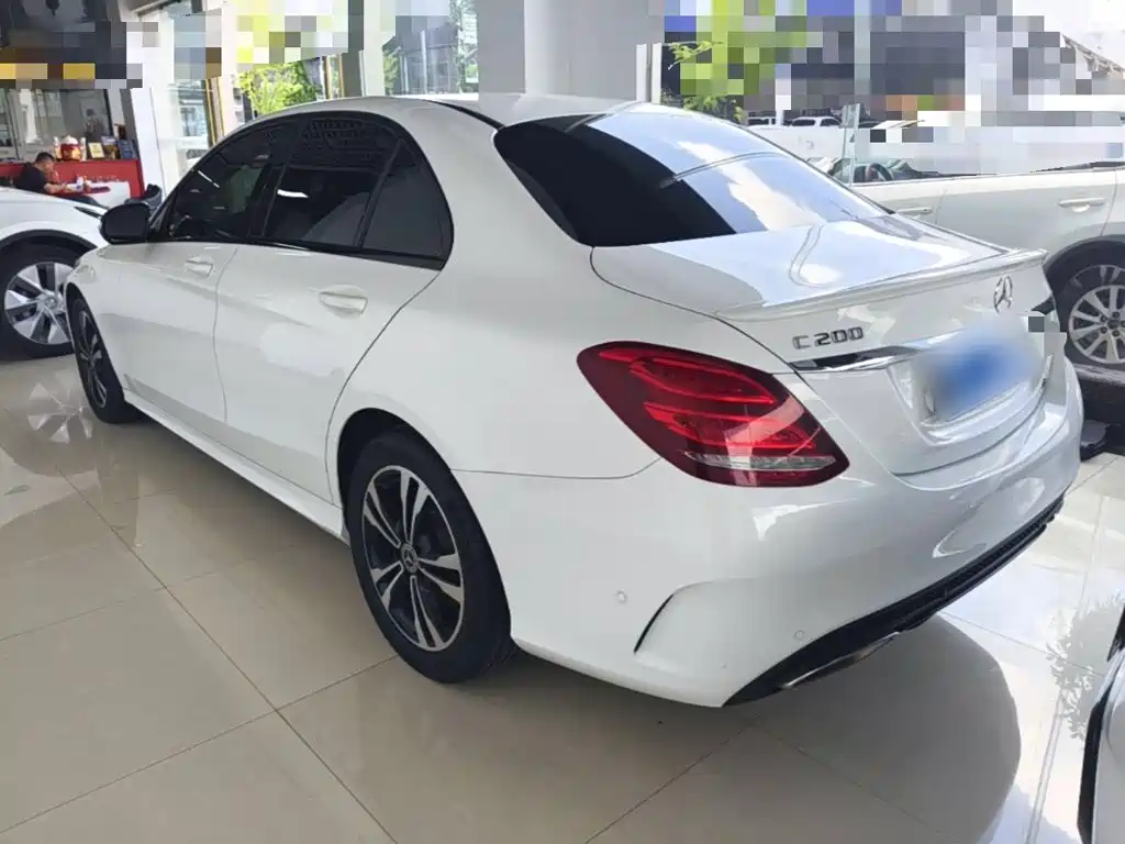 Mercedes-Benz C-Class 2018