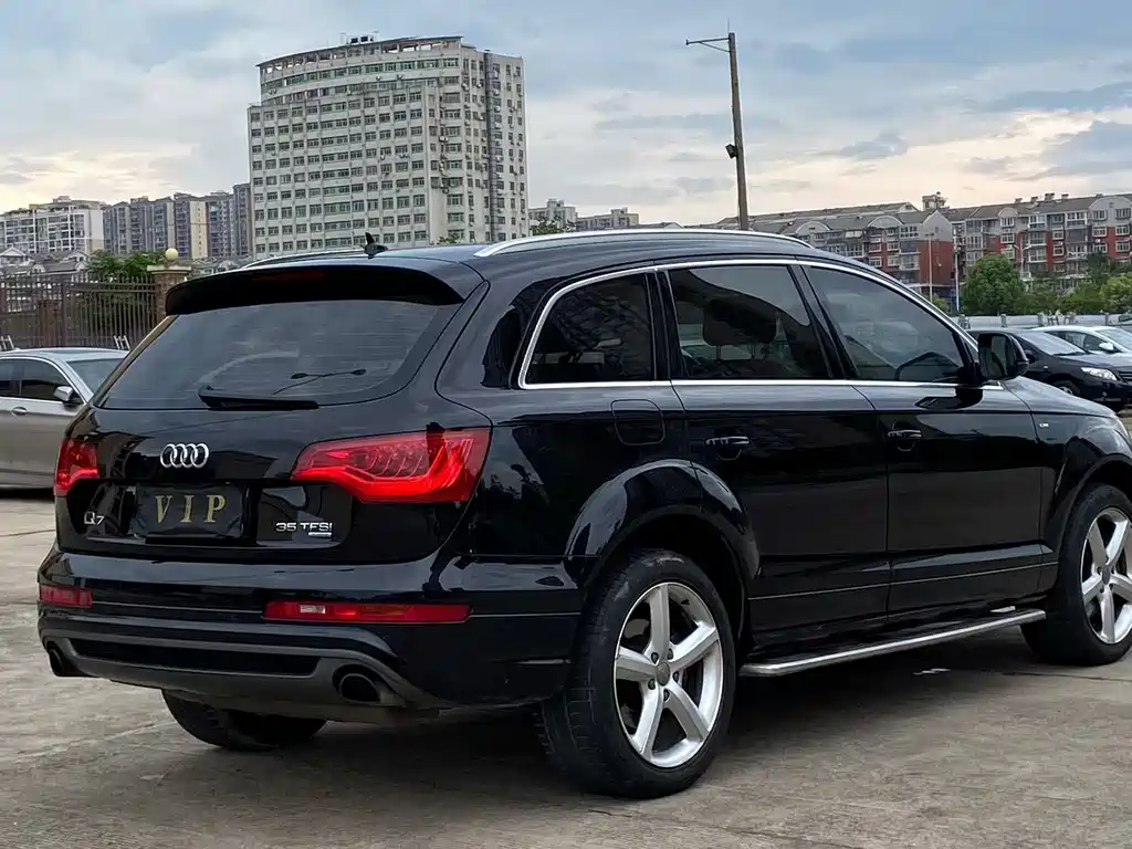 Audi Q7 2015 — фото 9