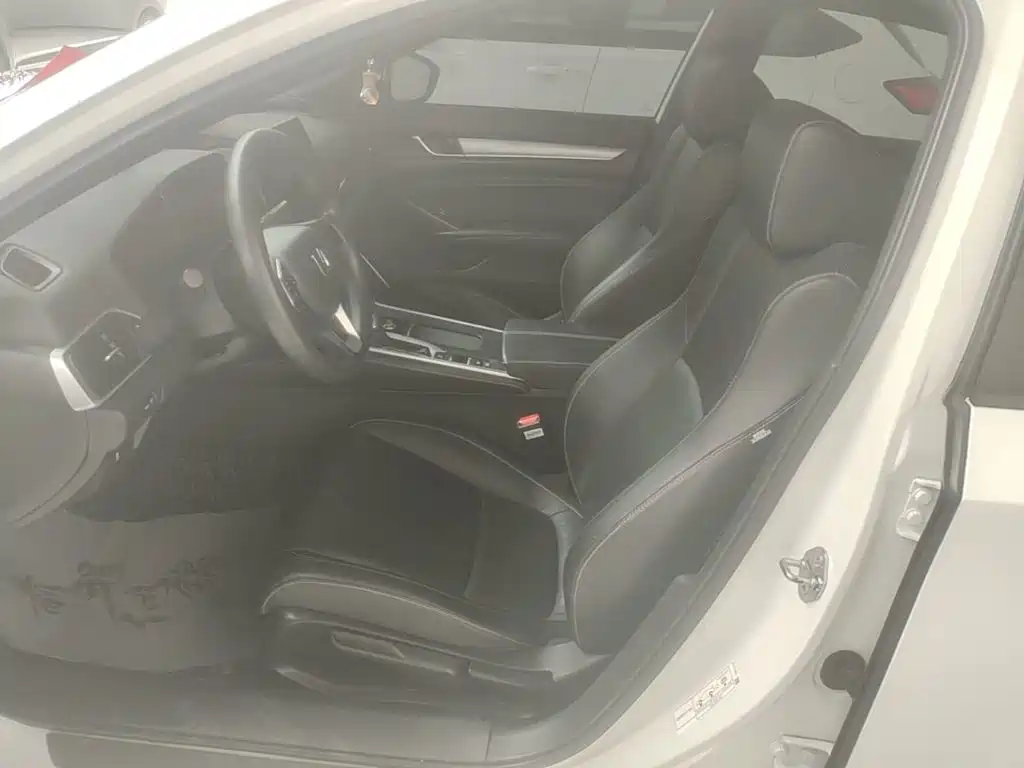 Honda Inspire 2022 — фото 15