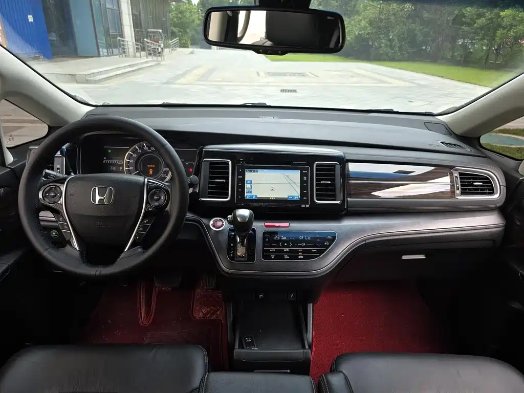 Honda Elysion 2017 — фото 10