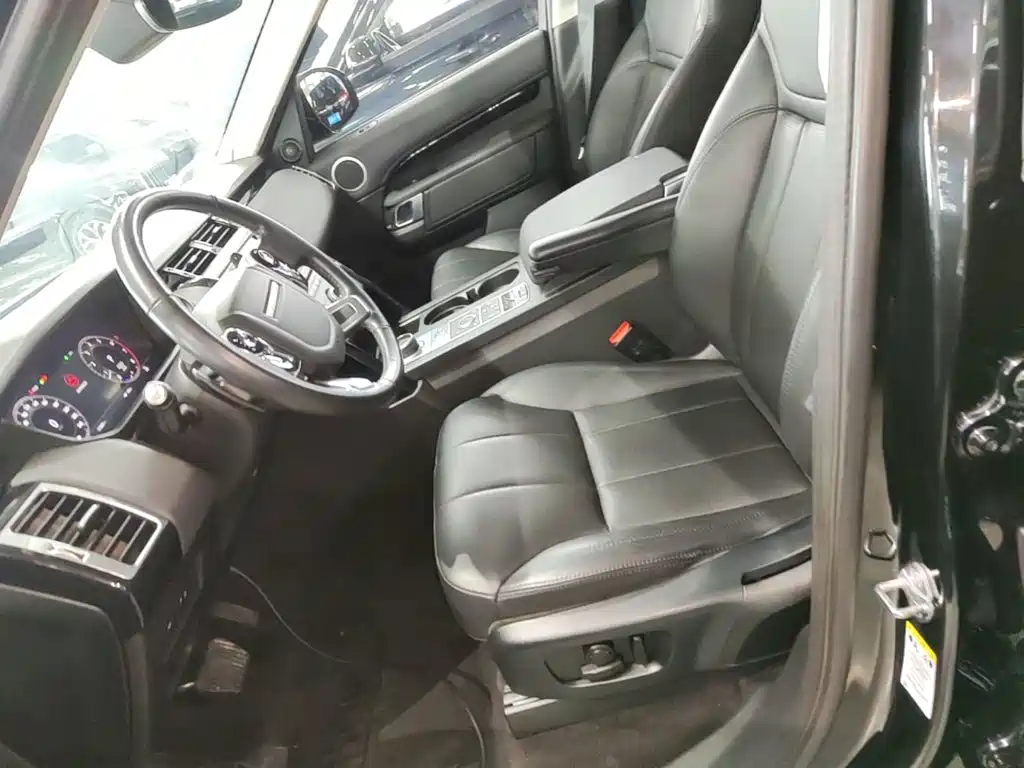 Land Rover Discovery 2020 — фото 15