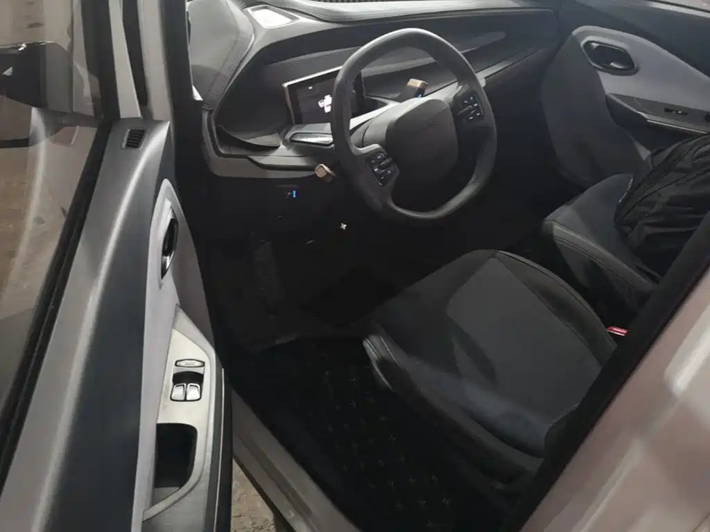 Wuling Nano EV 2022 — фото 16