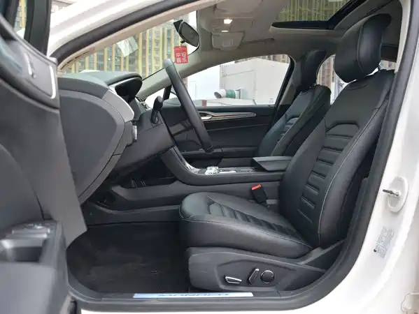 Ford Mondeo 2021