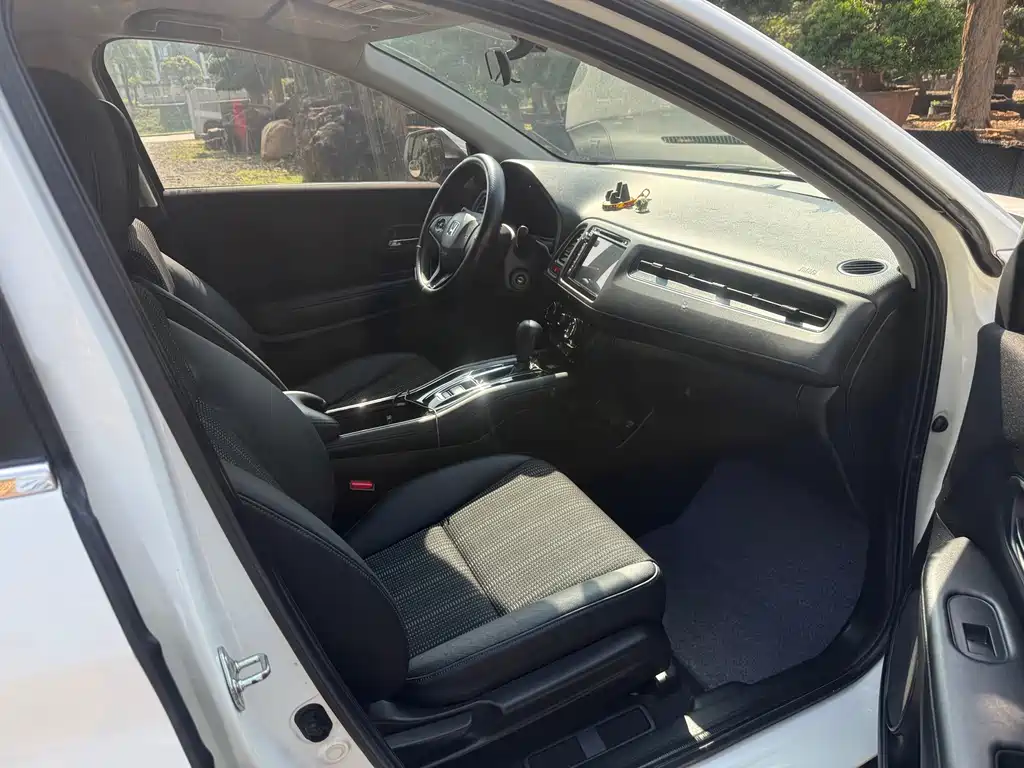 Honda Vezel 2015 — фото 11