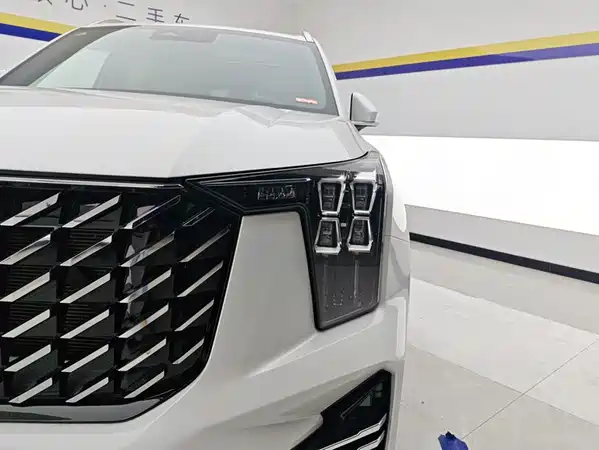 GAC Trumpchi GS8 2025