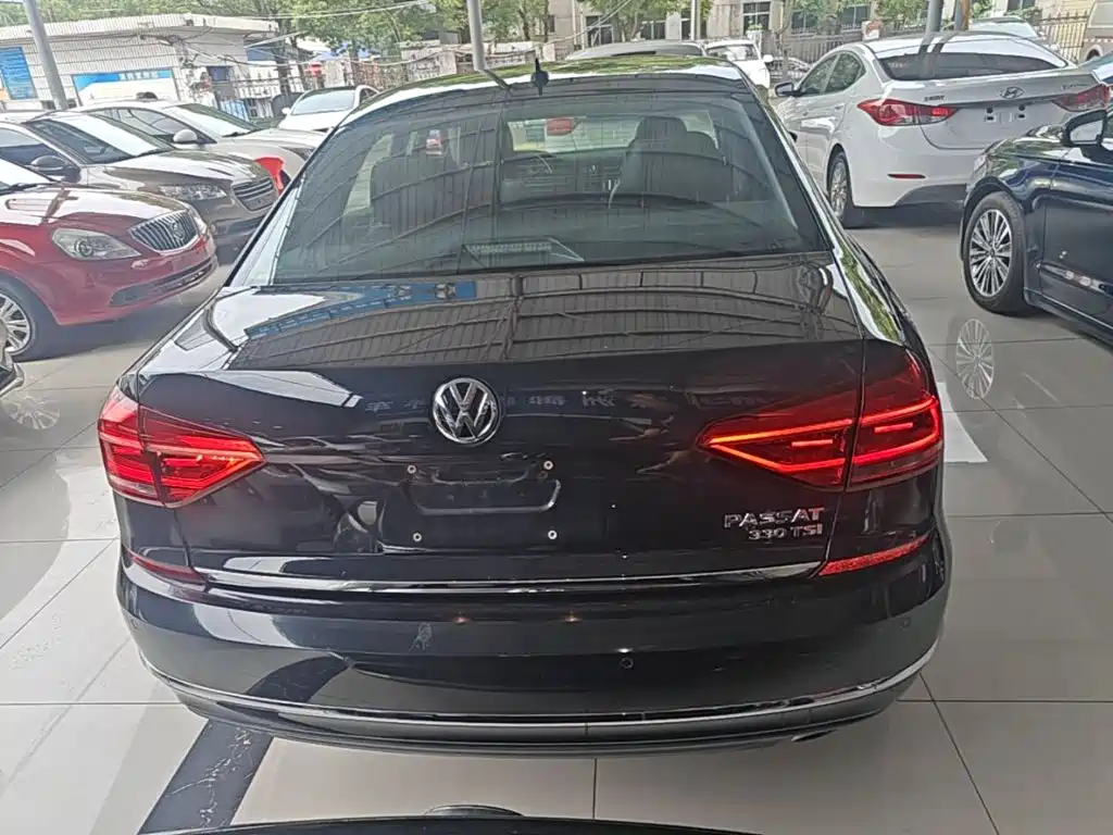 Volkswagen Passat 2017 — фото 6