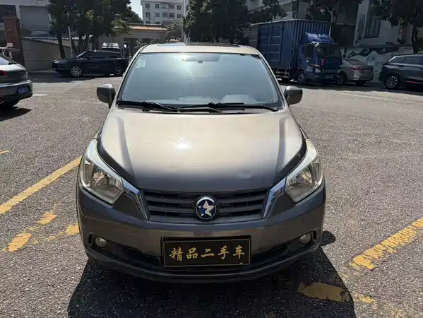 Venucia D50 2015