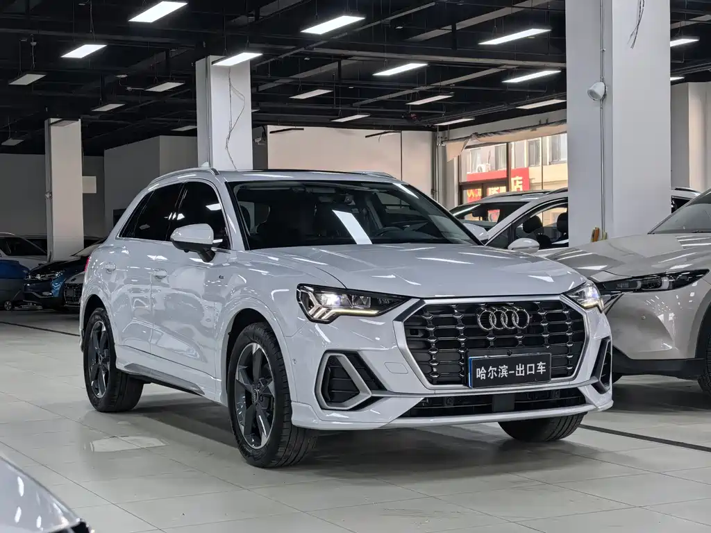 Audi Q3 2023 — фото 3