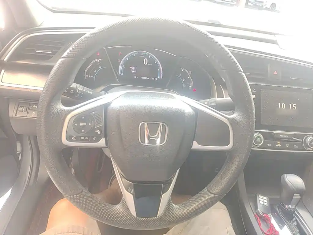 Honda Civic 2018 — фото 11