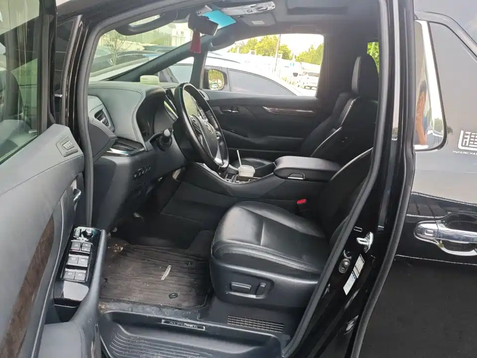 Toyota Alphard 2021 — фото 4