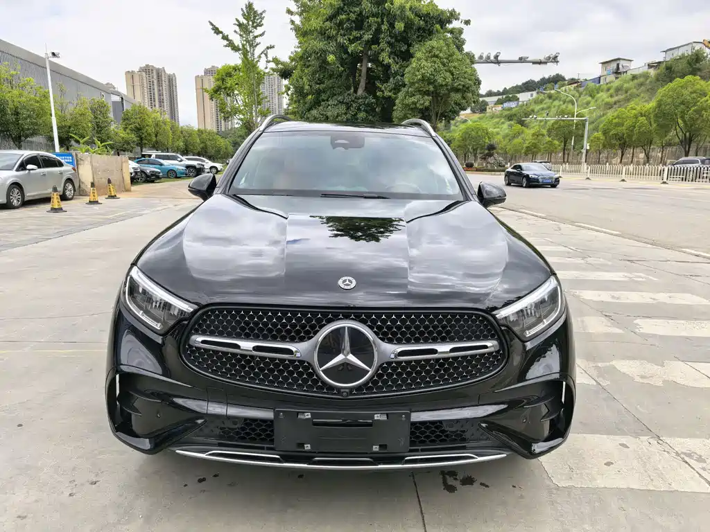 Mercedes-Benz GLC 2024 — фото 1