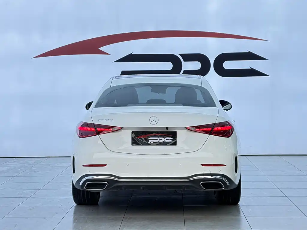 Mercedes-Benz C-Class 2023 — фото 12