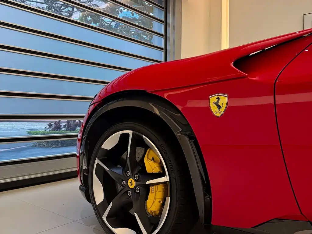 Ferrari Purosangue — фото 3