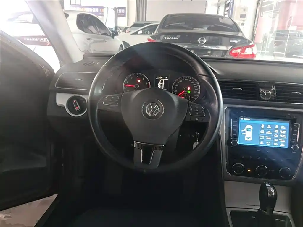 Volkswagen Passat 2016 — фото 11