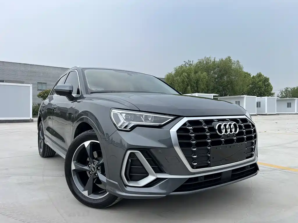 Audi Q3 2023 — фото 3