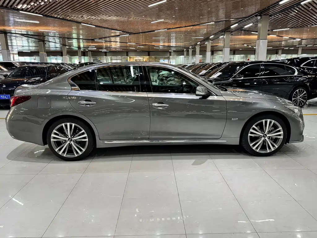 Infiniti Q50L 2018 — фото 7