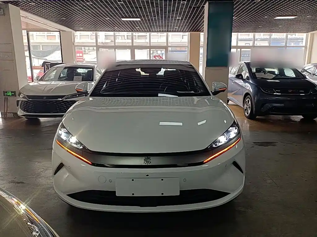BYD Qin L 2025 — фото 3