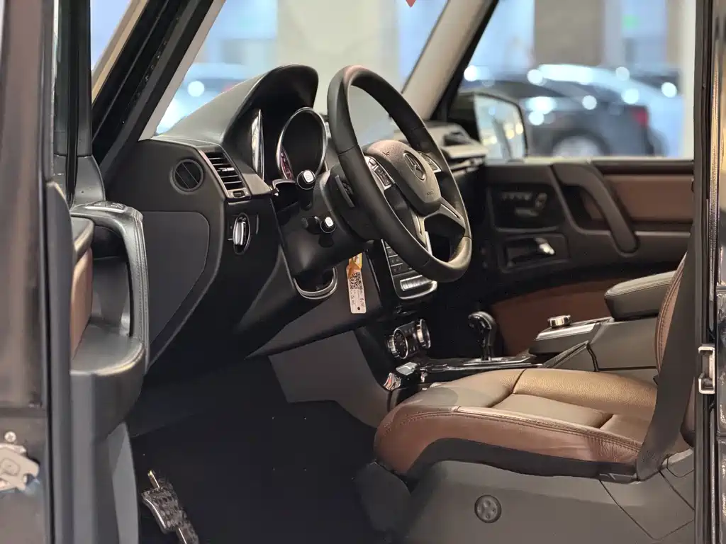 Mercedes-Benz G-Class 2018 — фото 10