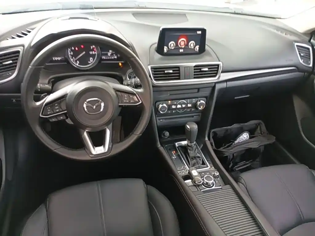 Mazda 3 Angkesela 2017 — фото 10