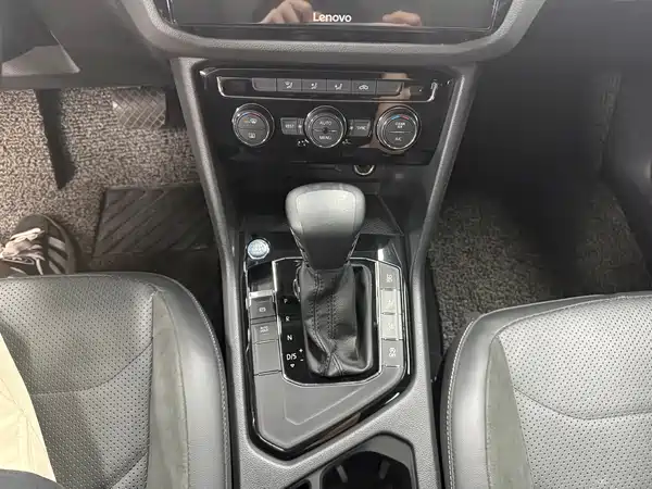 Volkswagen Tiguan L 2020