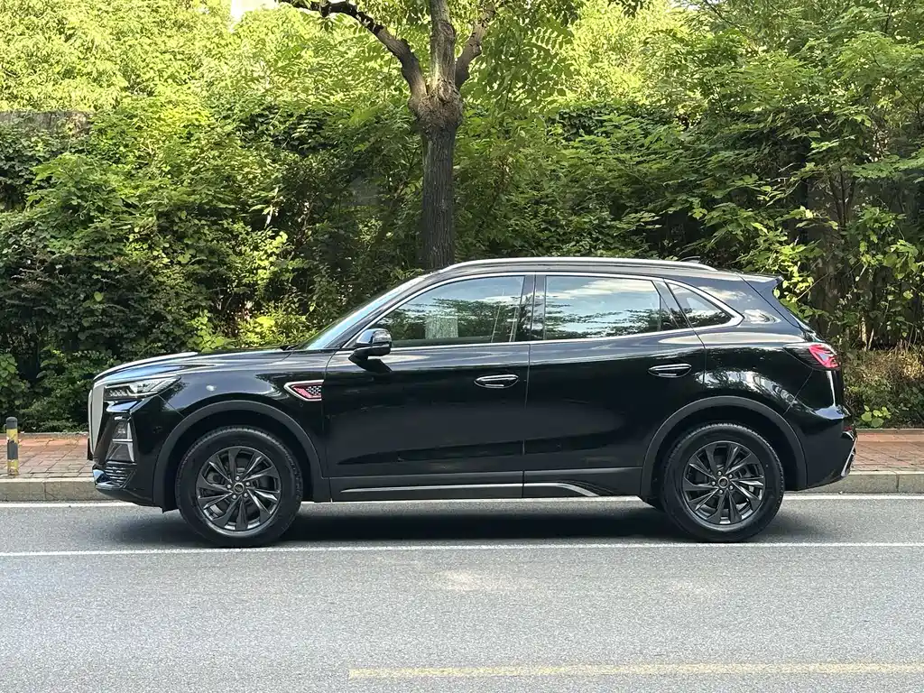 Hongqi HS5 2025