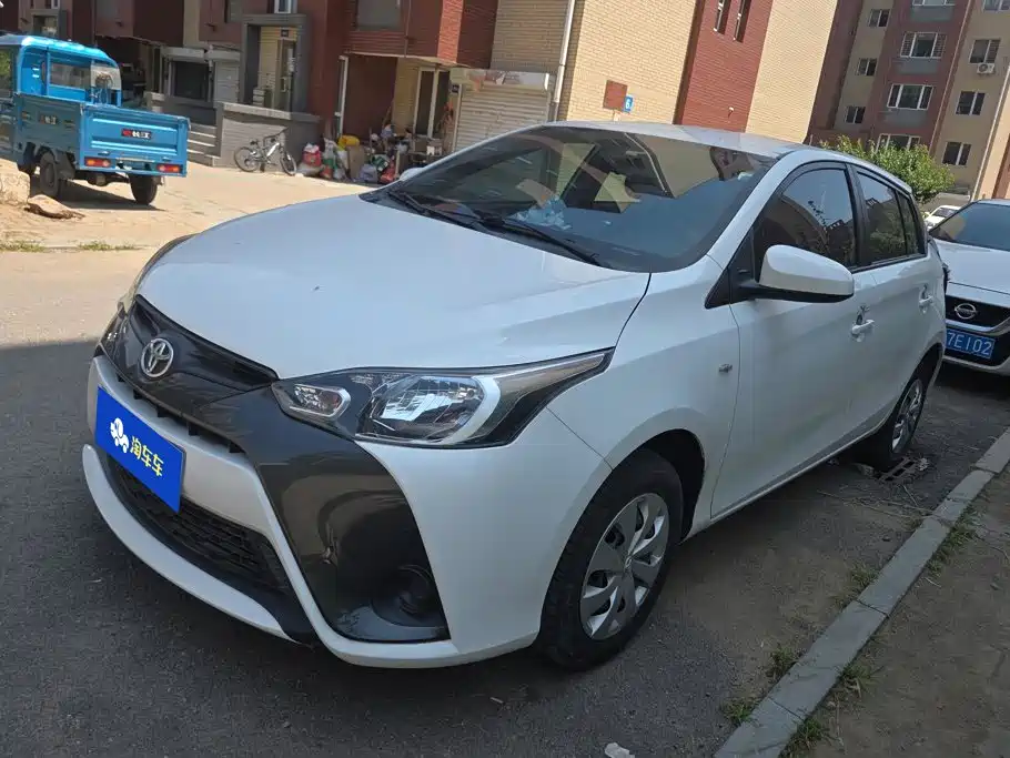 Toyota Yaris L 2019