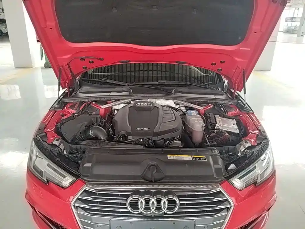 Audi A4L 2018 — фото 20