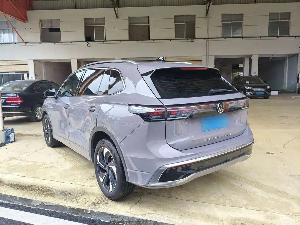 Volkswagen Tiguan L 2024