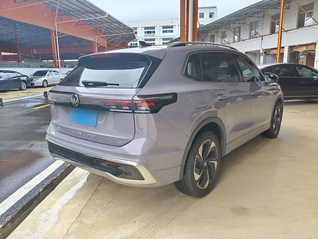 Volkswagen Tiguan L 2024