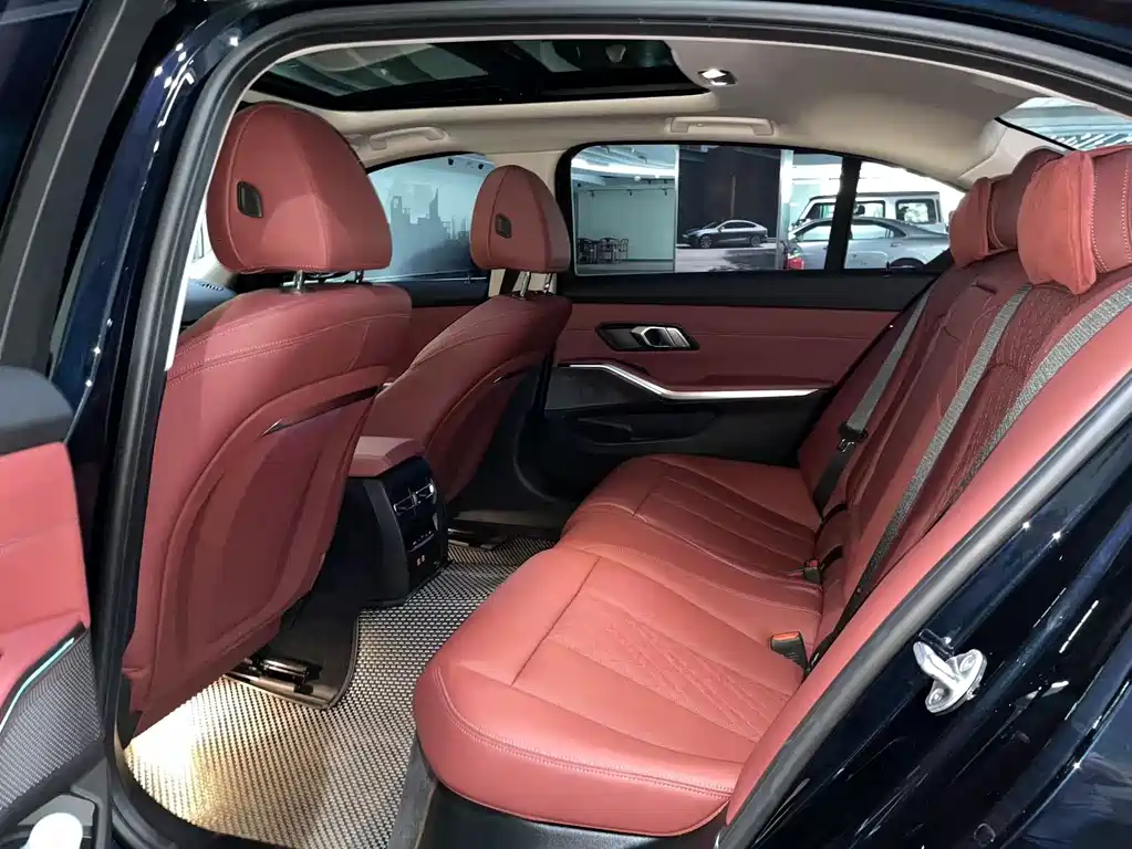 BMW i3 2024