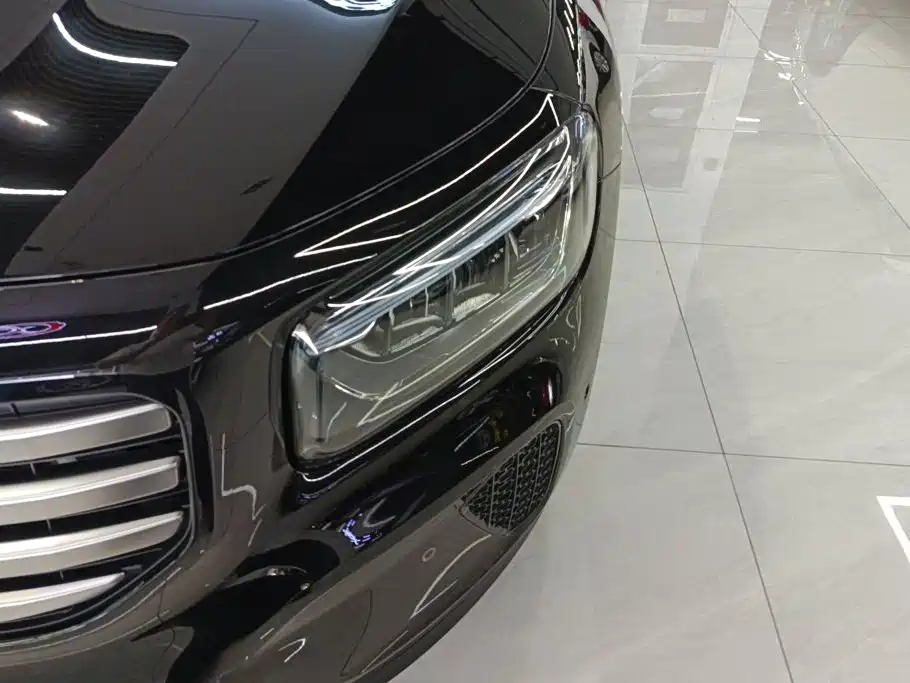 Mercedes-Benz GLB 2025