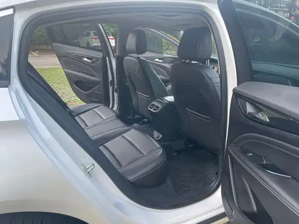 Buick Regal 2024