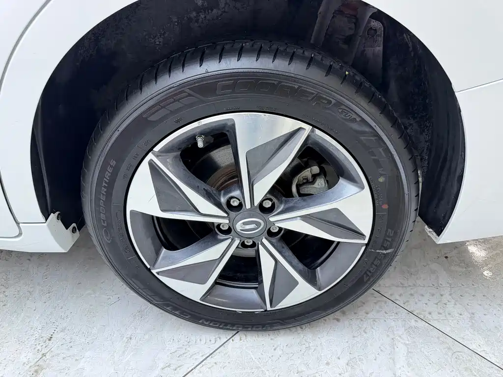 GAC Motor Trumpchi M6 2022 — фото 22