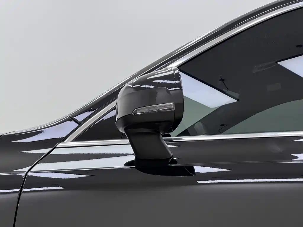 Volvo XC90 2023 — фото 37