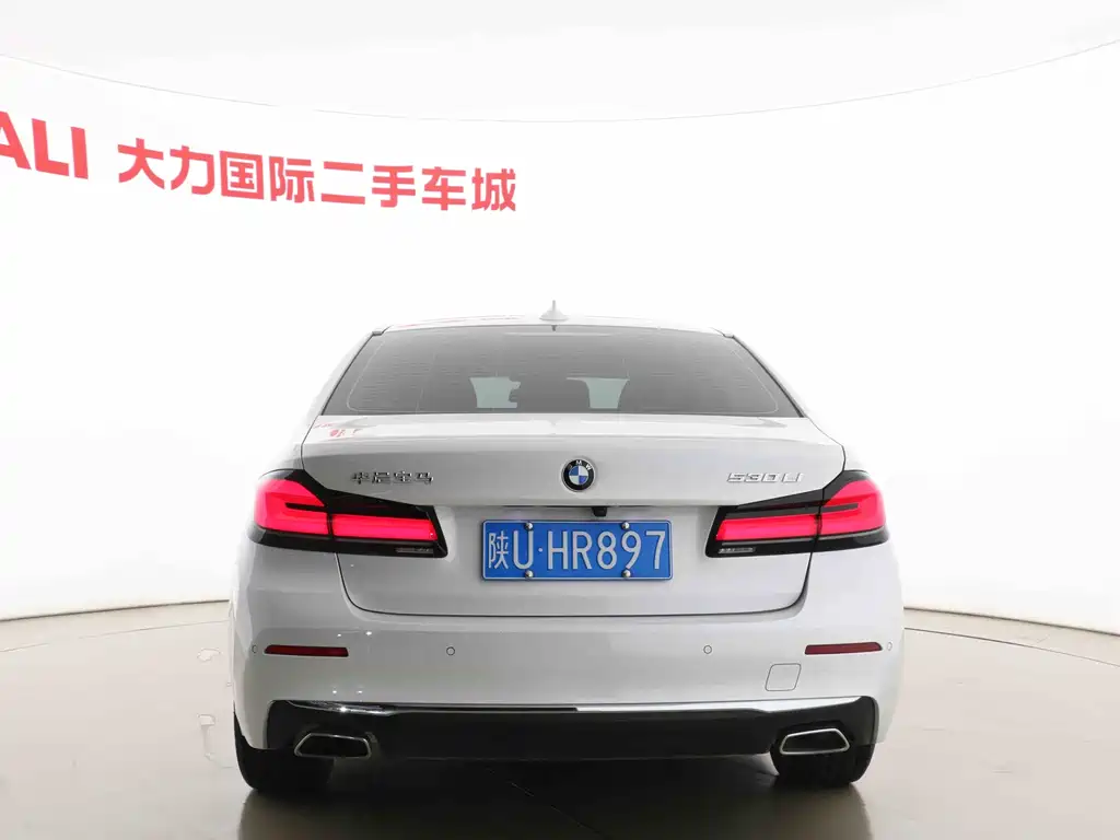 BMW 5 Series 2020 — фото 14