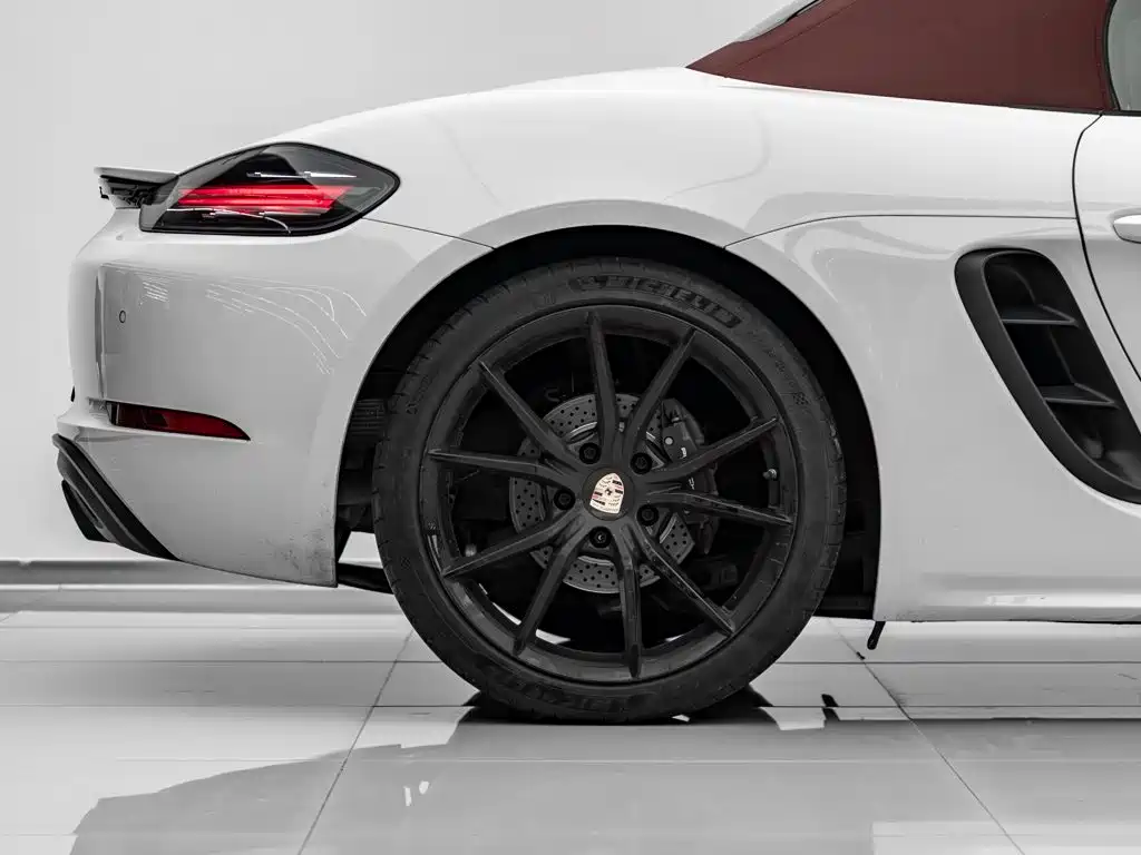 Porsche 718 2023 — фото 7