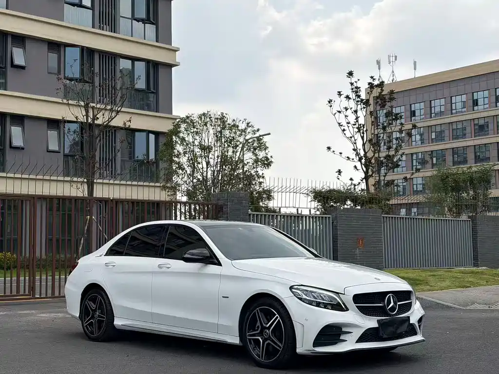 Mercedes-Benz C-Class 2021 — фото 3