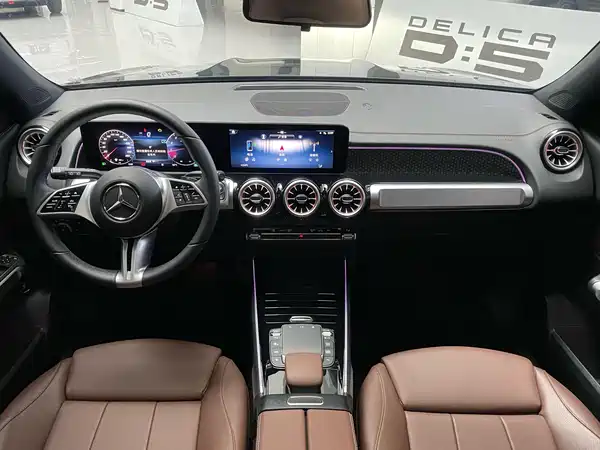 Mercedes-Benz GLB 2024