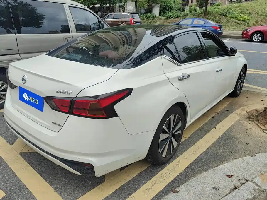 Nissan Teana 2021